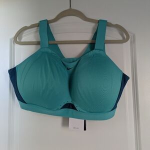 Nike 2x Sports Bras